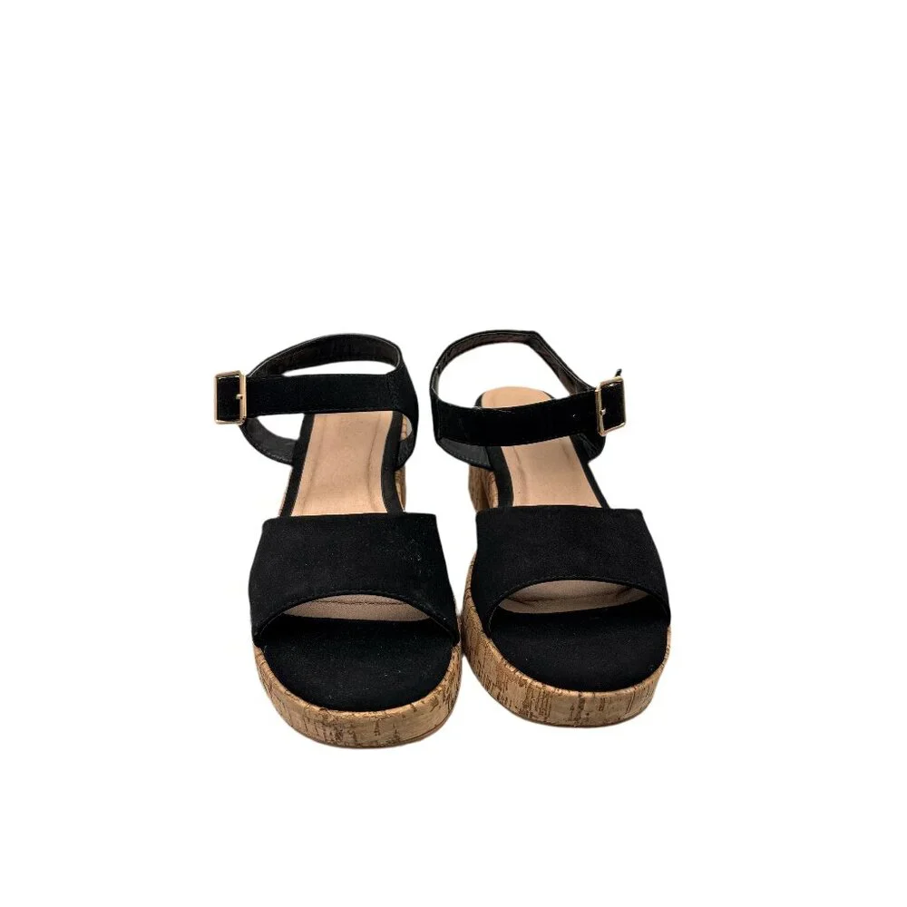 Woman’s Charolette Russe Sandler‎